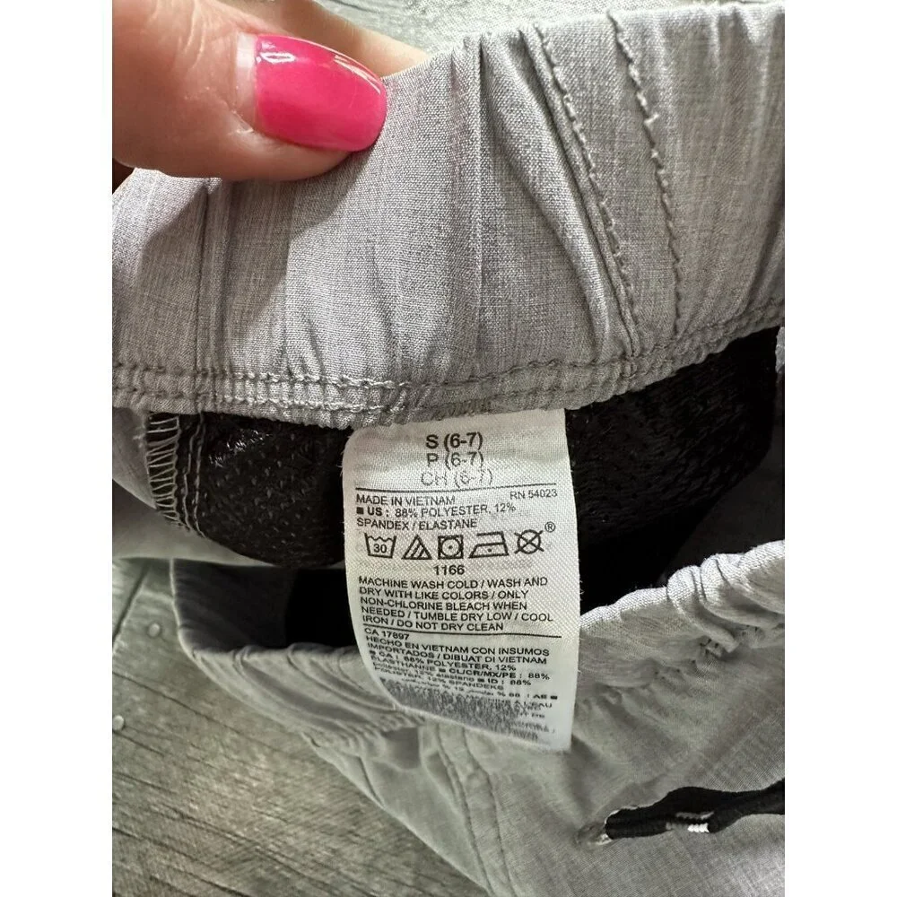 Old Navy Shorts Size Small (6-7)